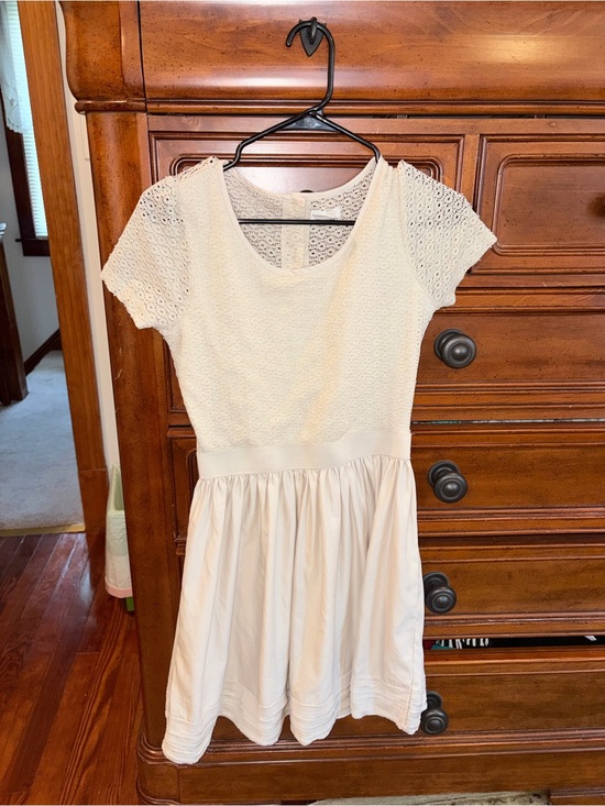 Cooperative Dresses & Skirts - Cooperative Cream Lace Fit & Flare Skater Dress Women’s Medium